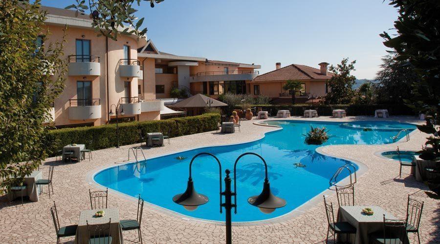 Albergo Ristorante Uliveto Veroli ภายนอก รูปภาพ