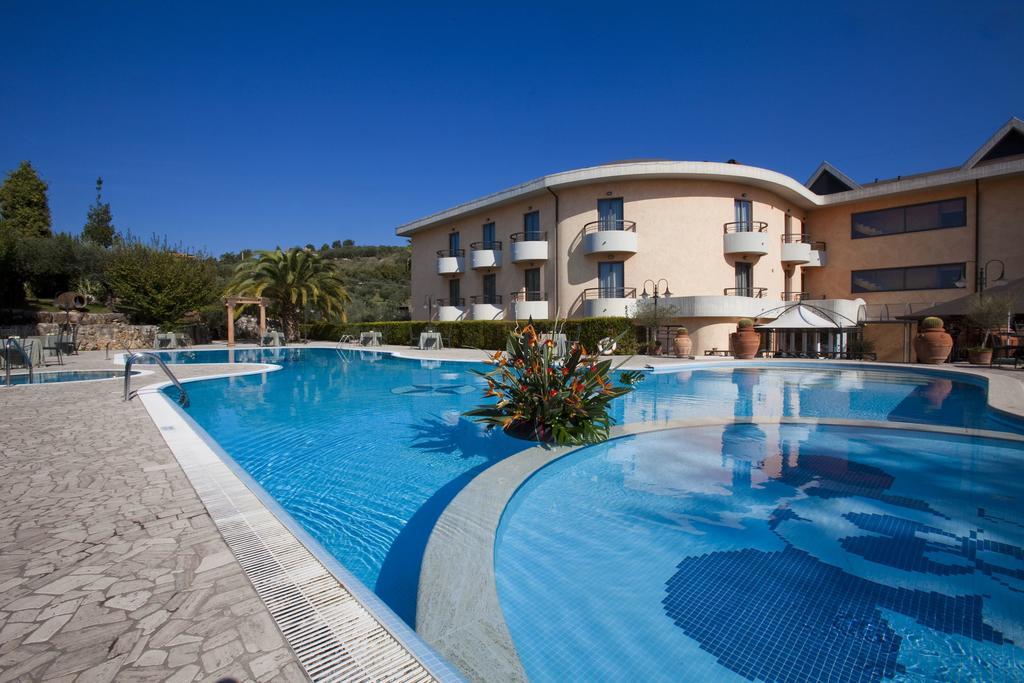 Albergo Ristorante Uliveto Veroli ภายนอก รูปภาพ