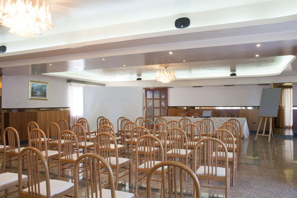 Albergo Ristorante Uliveto Veroli ภายนอก รูปภาพ