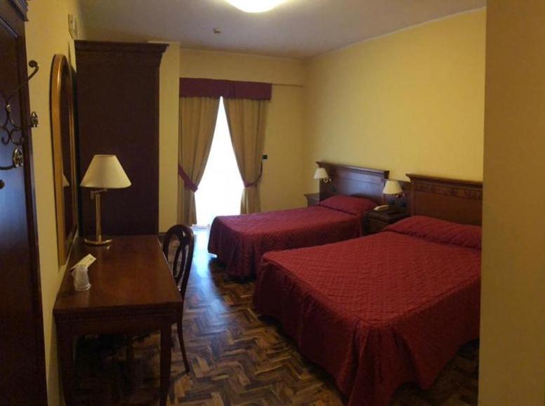 Albergo Ristorante Uliveto Veroli ภายนอก รูปภาพ