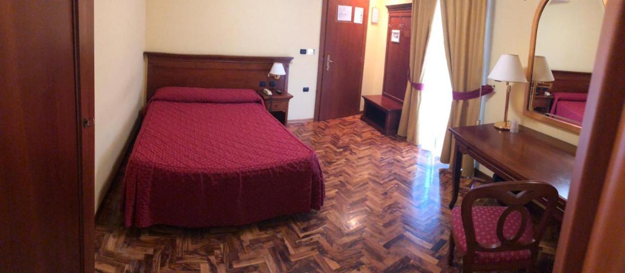 Albergo Ristorante Uliveto Veroli ภายนอก รูปภาพ