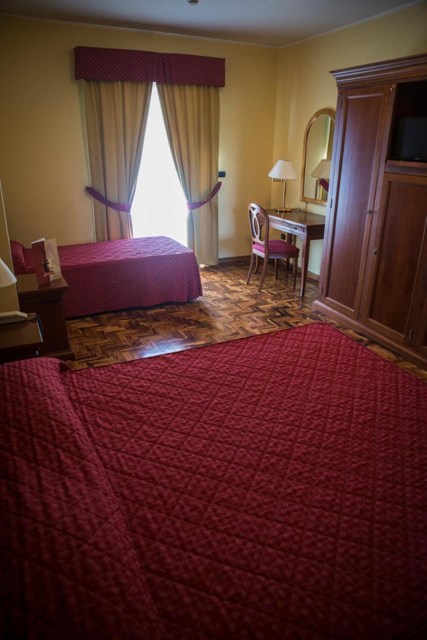 Albergo Ristorante Uliveto Veroli ภายนอก รูปภาพ