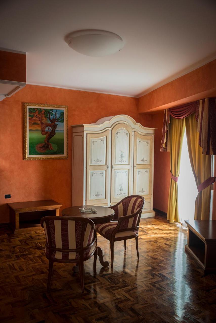 Albergo Ristorante Uliveto Veroli ภายนอก รูปภาพ