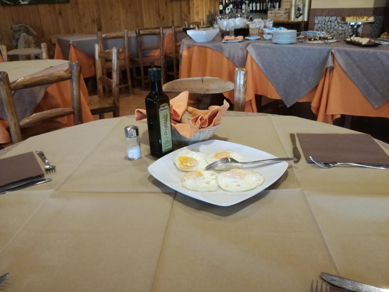 Albergo Ristorante Uliveto Veroli ภายนอก รูปภาพ